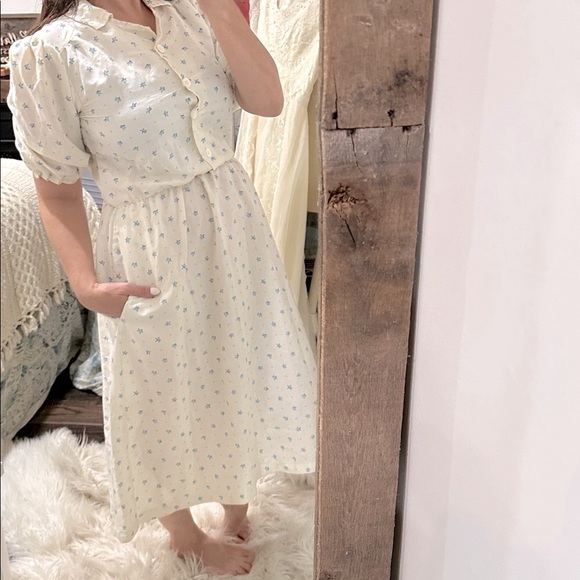 Vintage Dresses & Skirts - Vintage Cream Dress with Light Blue Floral Print
